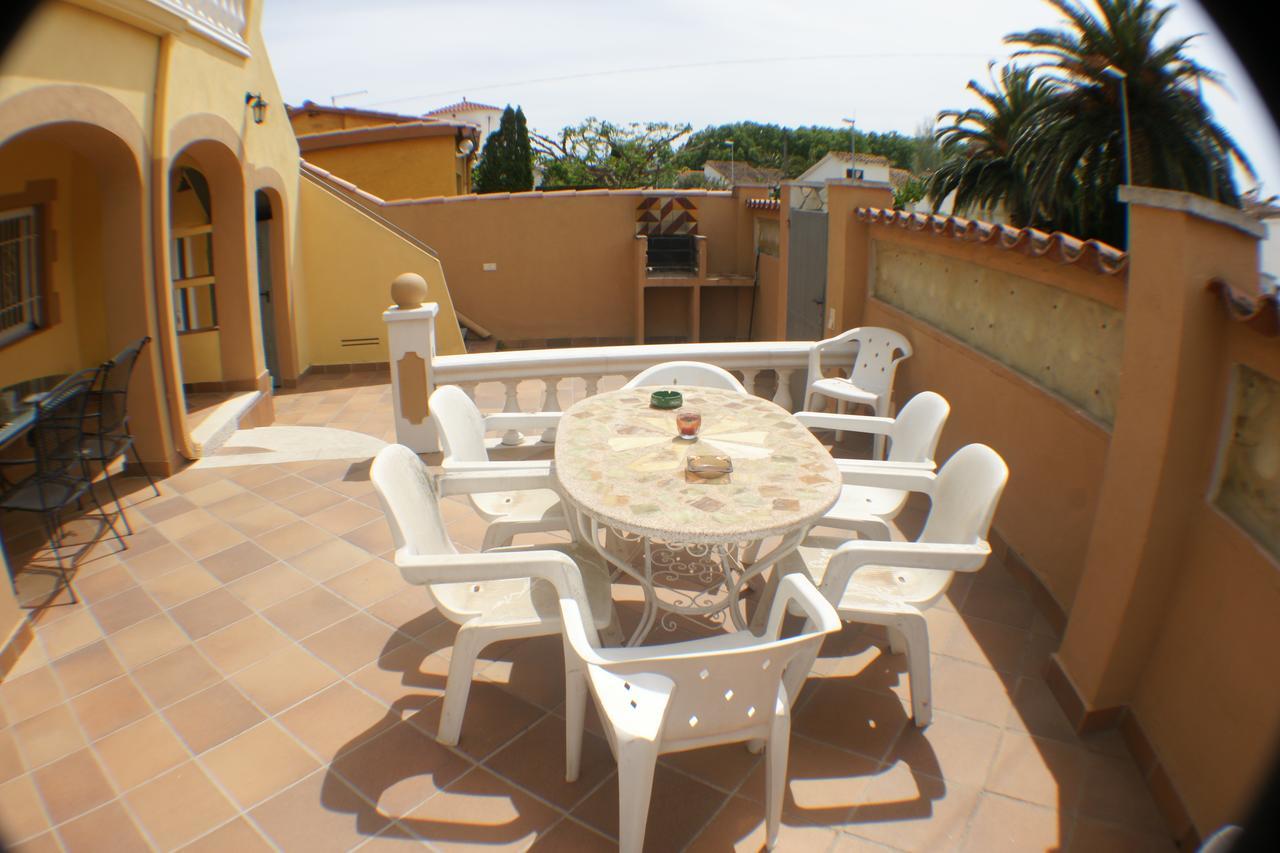Goldhome - Carlit - Casa 9 Habitaciones, Piscina Privada, Sala De Juegos Empuriabrava Buitenkant foto