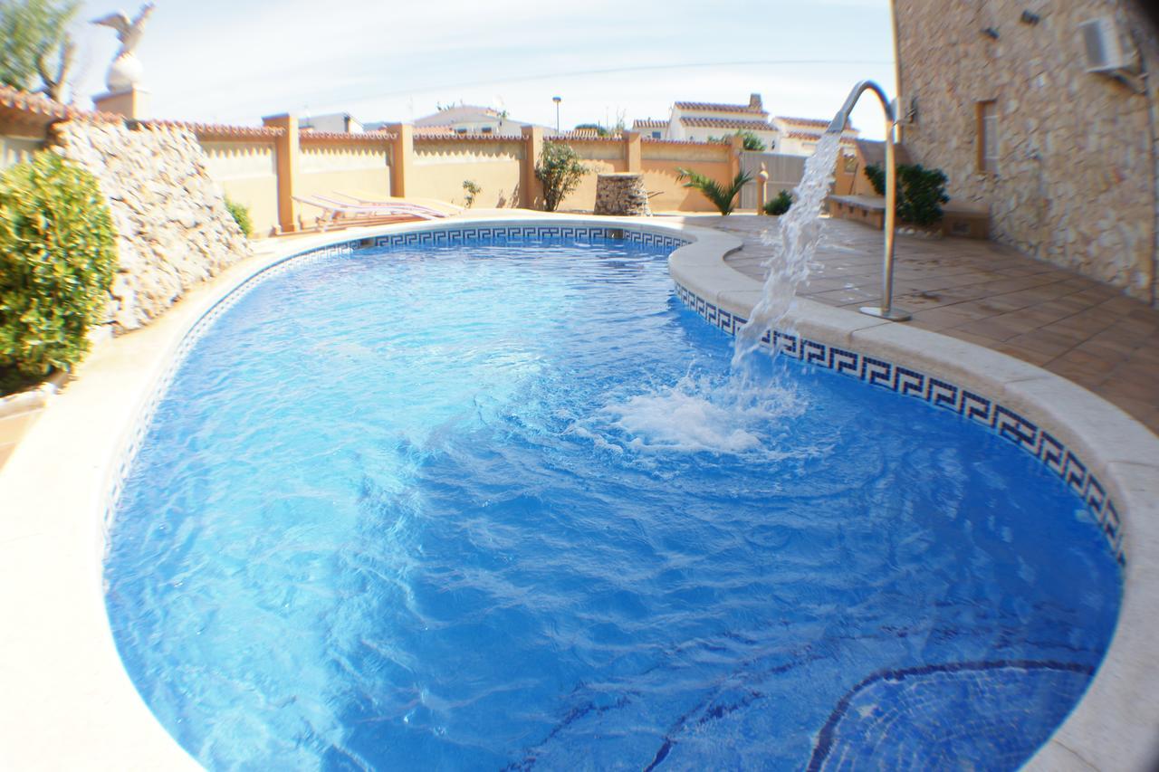 Goldhome - Carlit - Casa 9 Habitaciones, Piscina Privada, Sala De Juegos Empuriabrava Buitenkant foto